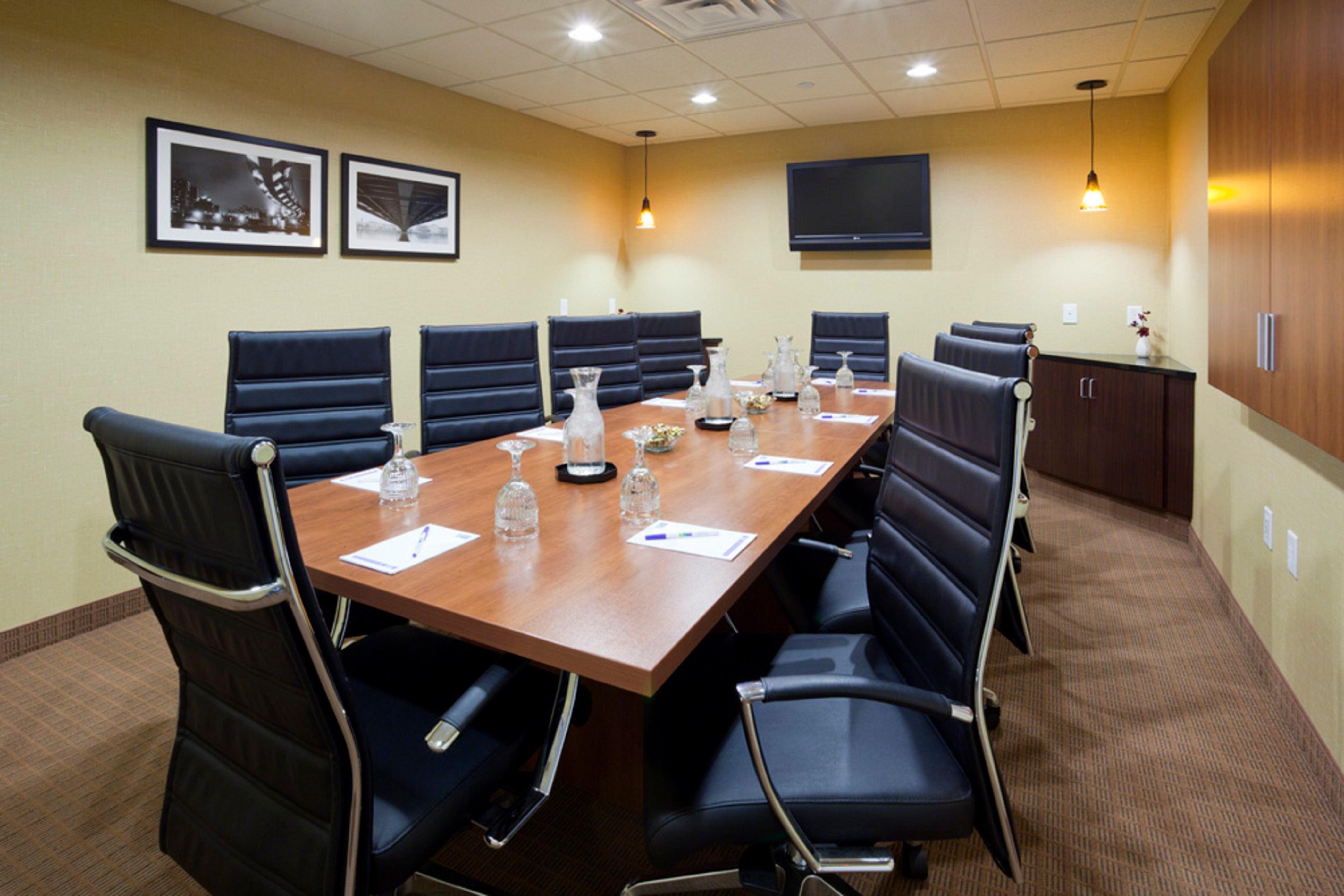 Holiday Inn Express Hotel & Suites Rogers By Ihg Buitenkant foto