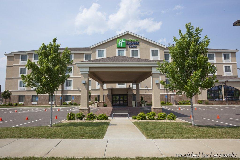 Holiday Inn Express Hotel & Suites Rogers By Ihg Buitenkant foto