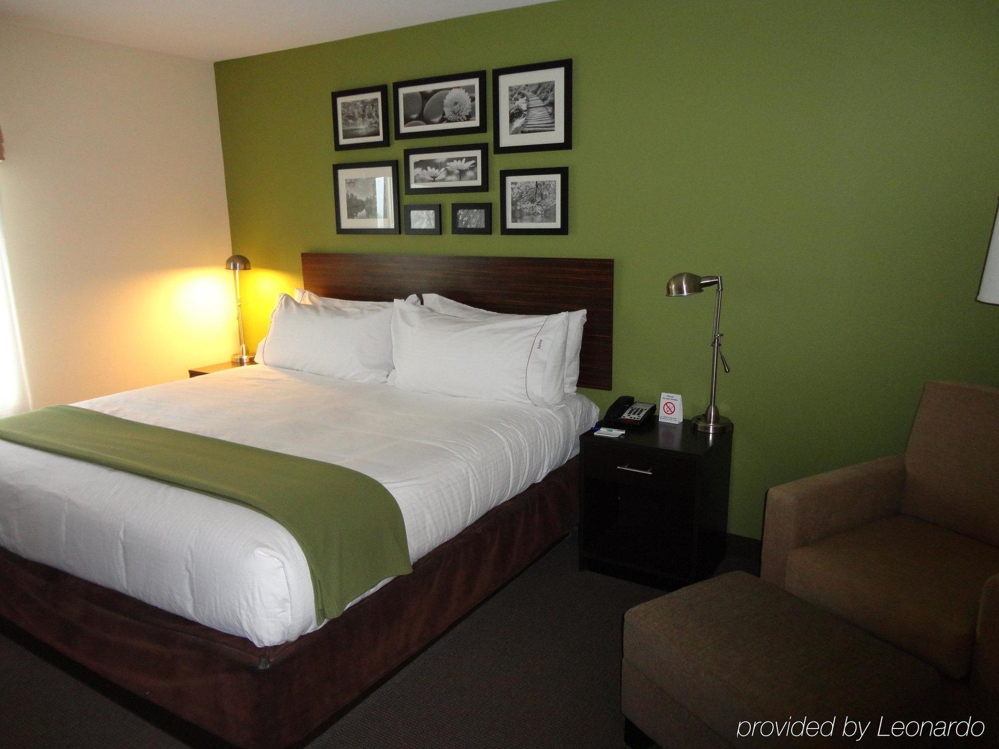 Holiday Inn Express Hotel & Suites Rogers By Ihg Buitenkant foto